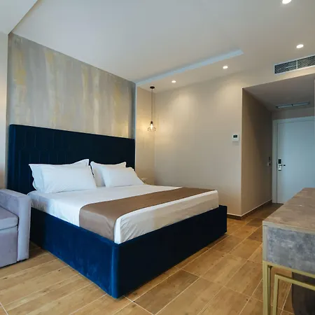 Brilliant & Szálloda