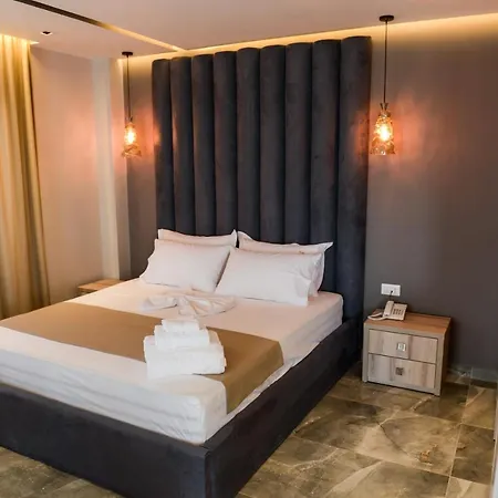 Brilliant & Szálloda