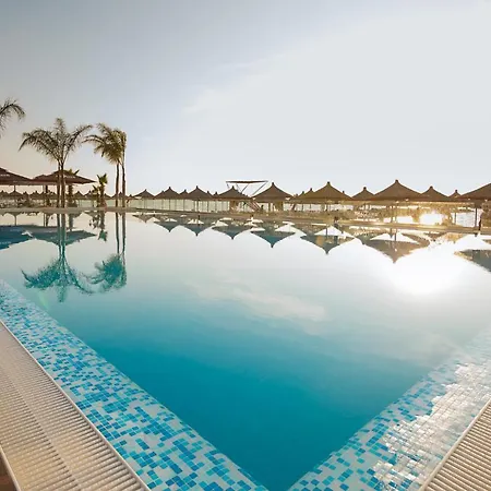 Brilliant & Golem (Tirana)