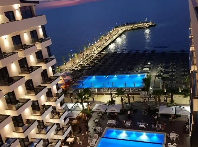 Brilliant & 5* Golem (Tirana)