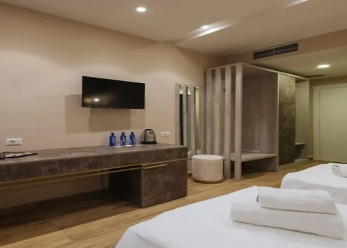 Brilliant Hotel&spa Hotel Golem (Tirana)