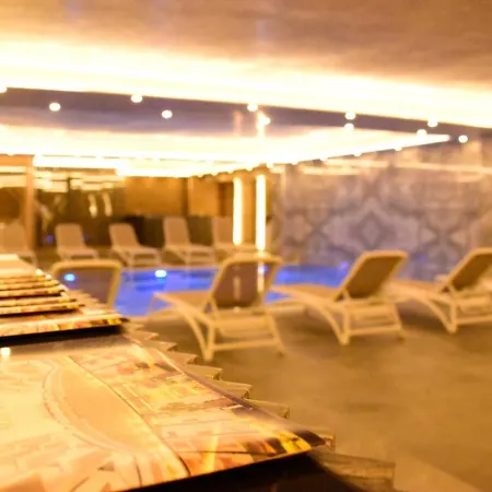 Brilliant & Otel Golem (Tirana)