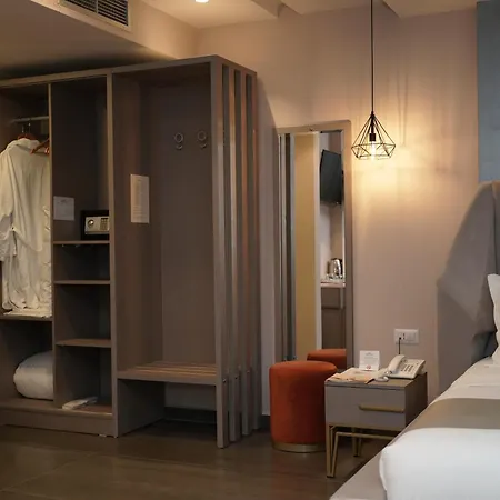 Brilliant & Otel