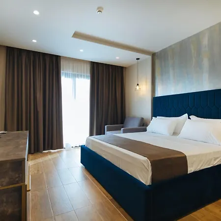 酒店 Brilliant & 5*