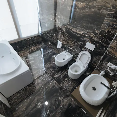 Brilliant & 5* Golem (Tirana)