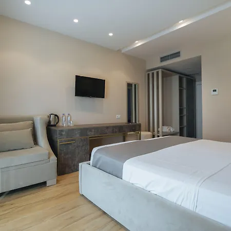Brilliant & Otel