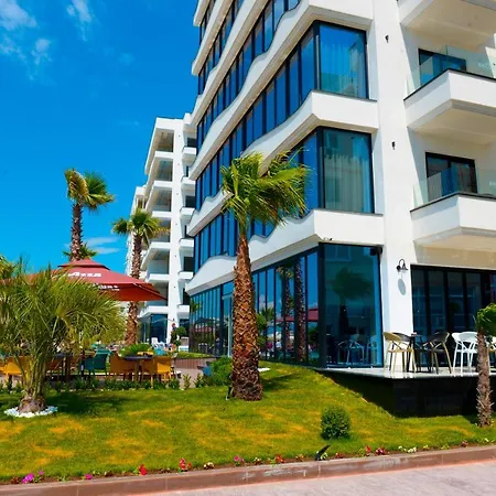 Hotel Brilliant & Golem (Tirana)