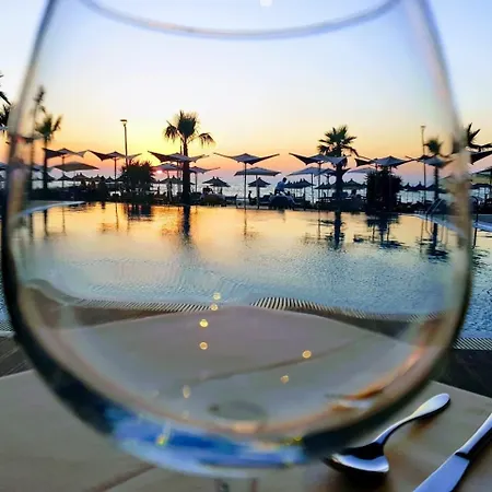 Brilliant & Golem (Tirana)