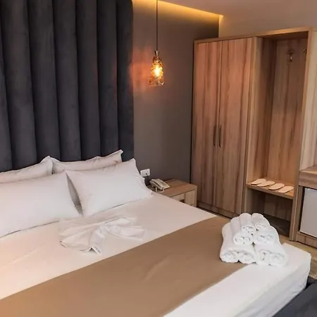 Brilliant & Otel